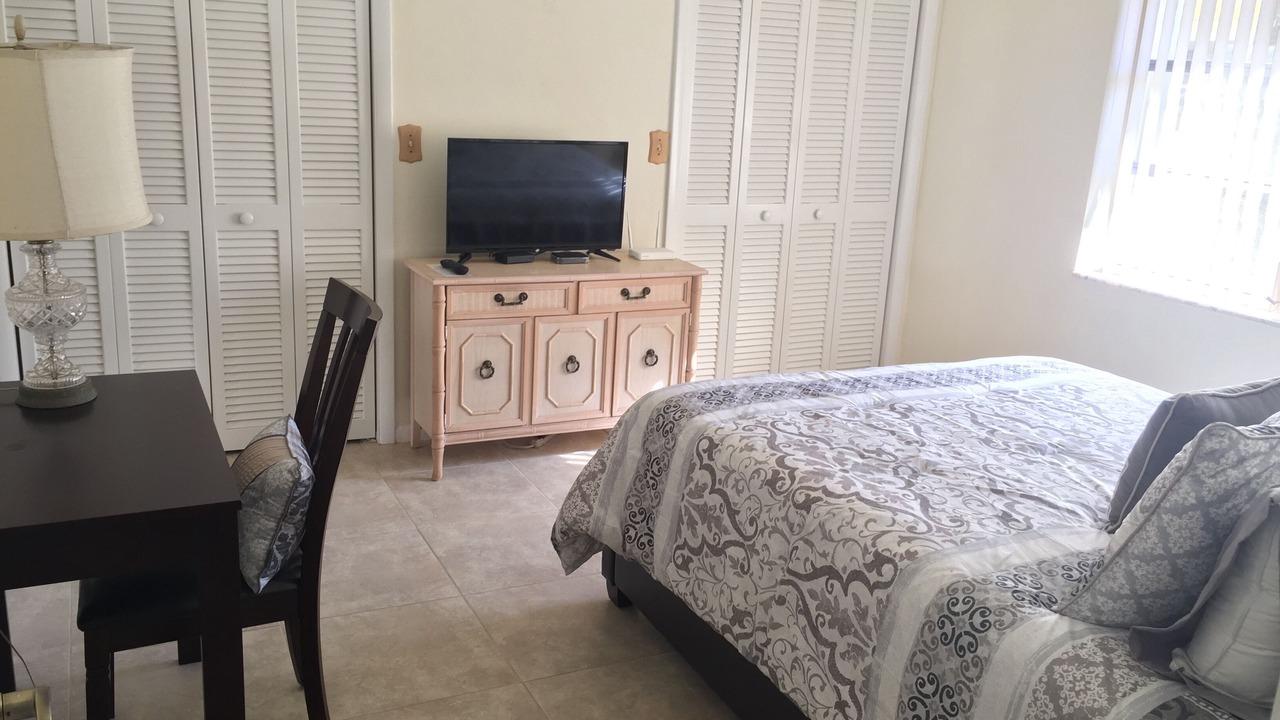 Photo of Bedroom in Deerfield Beach
