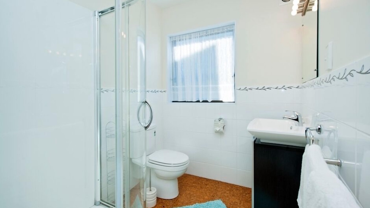 Photo of Bathroom in Russell