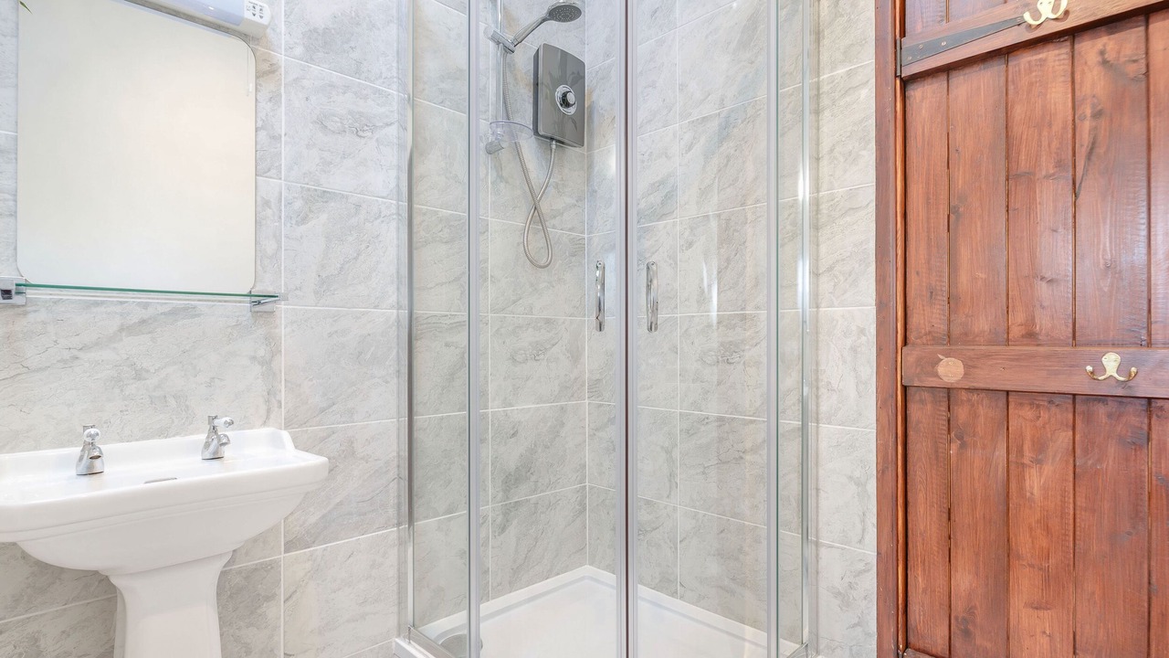 Photo of Bathroom in Mynytho