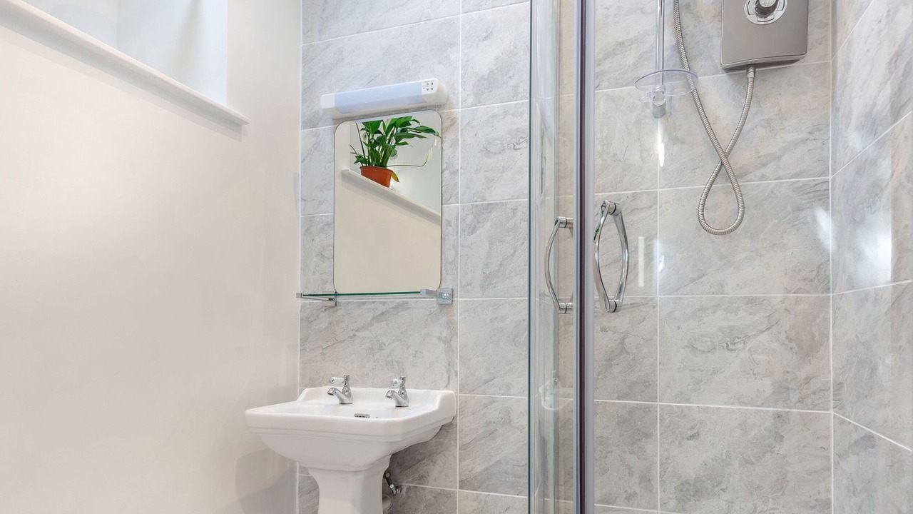 Photo of Bathroom in Mynytho