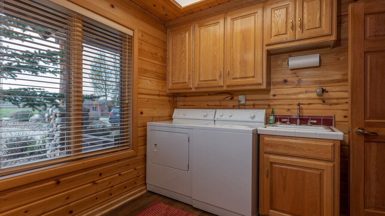 Photo of Bedroom in Victor