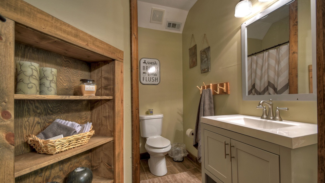 Photo of Bathroom in Ellijay
