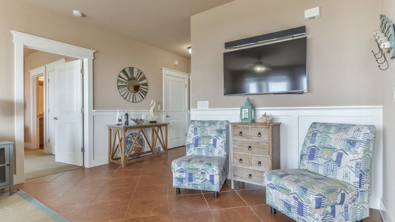 Photo of Livingroom in Red Fish Cove