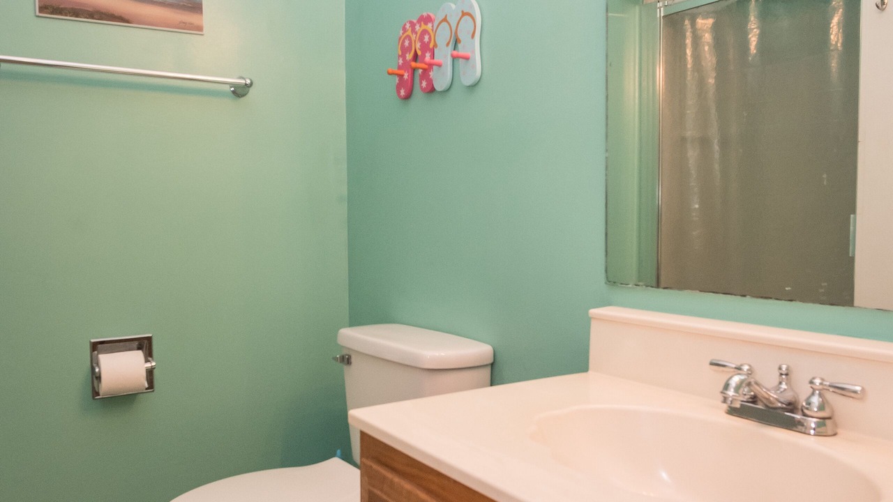 Photo of Bathroom in Garden City