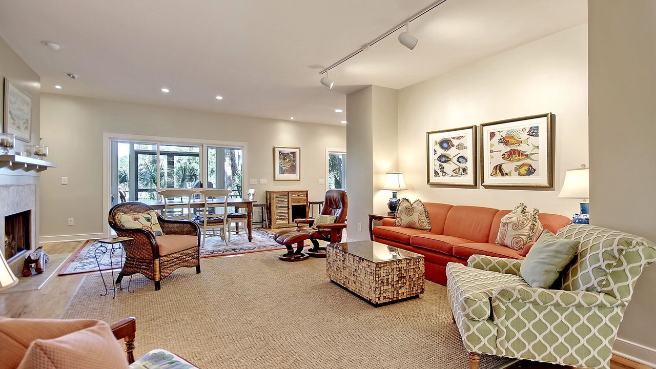 Photo of Livingroom in Vanderhorst Plantation