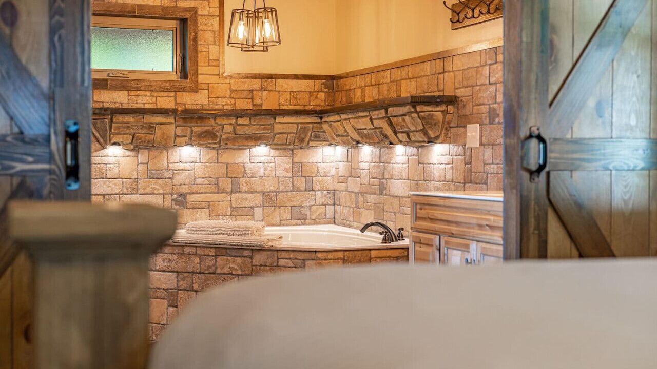 Photo of Bathroom in Jasper