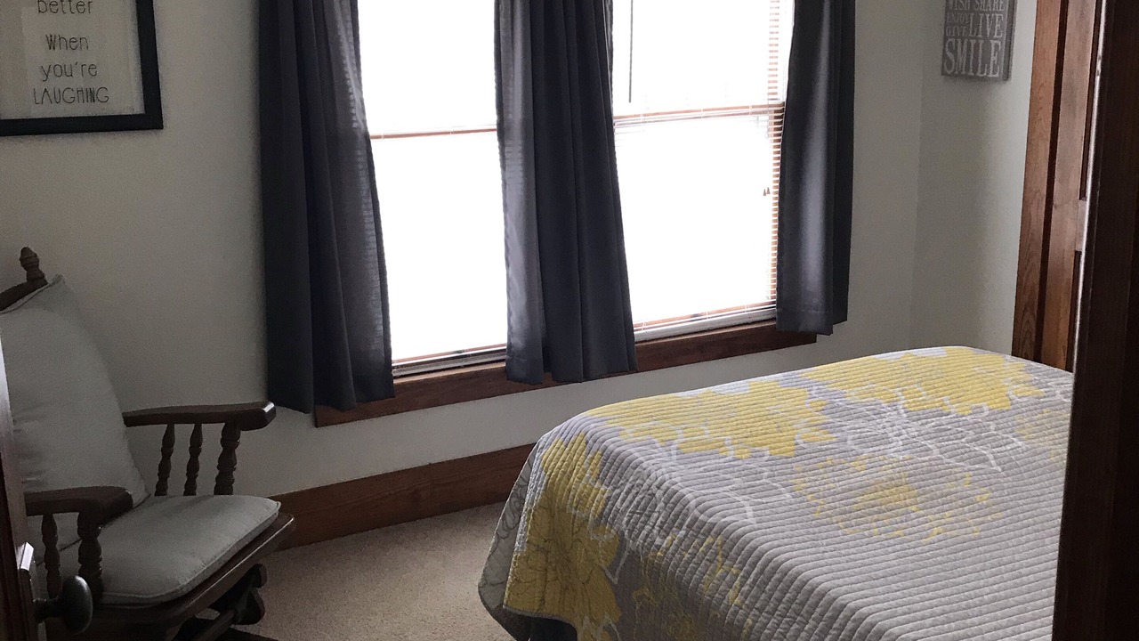 Photo of Bedroom in Decorah