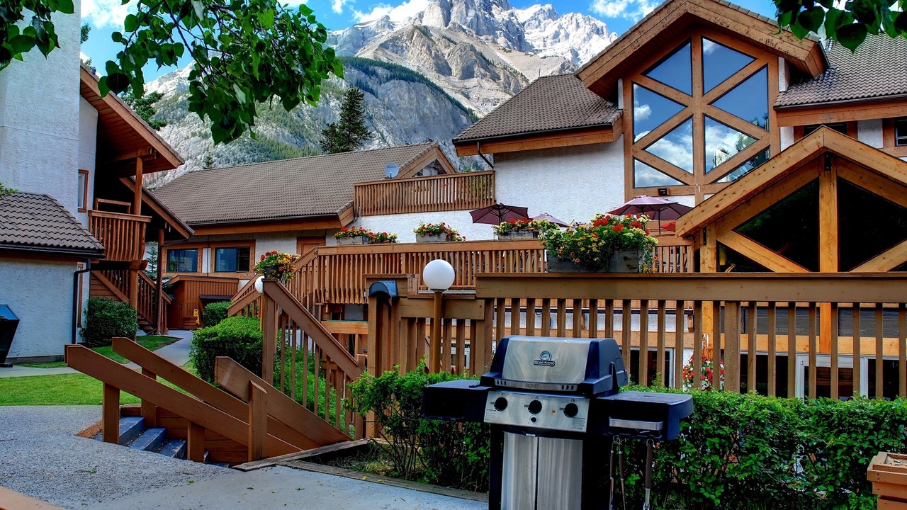 Photo of Others in Banff