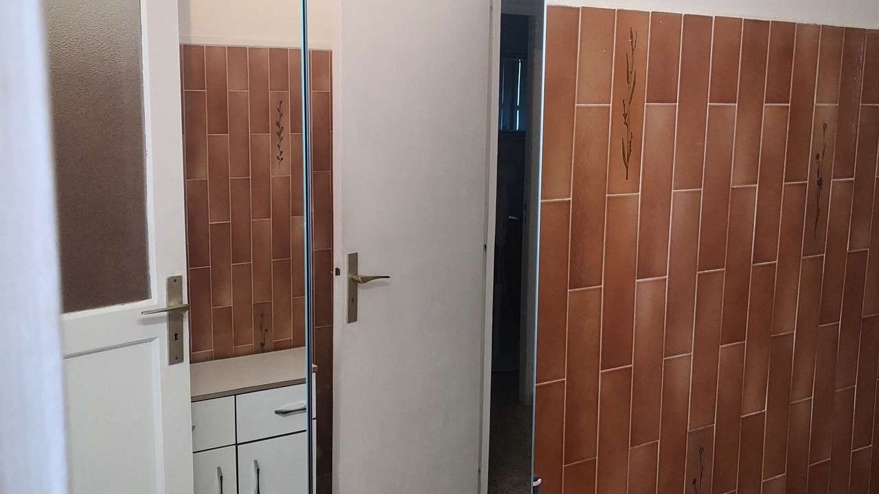 Photo of Bathroom in La Seyne-sur-Mer
