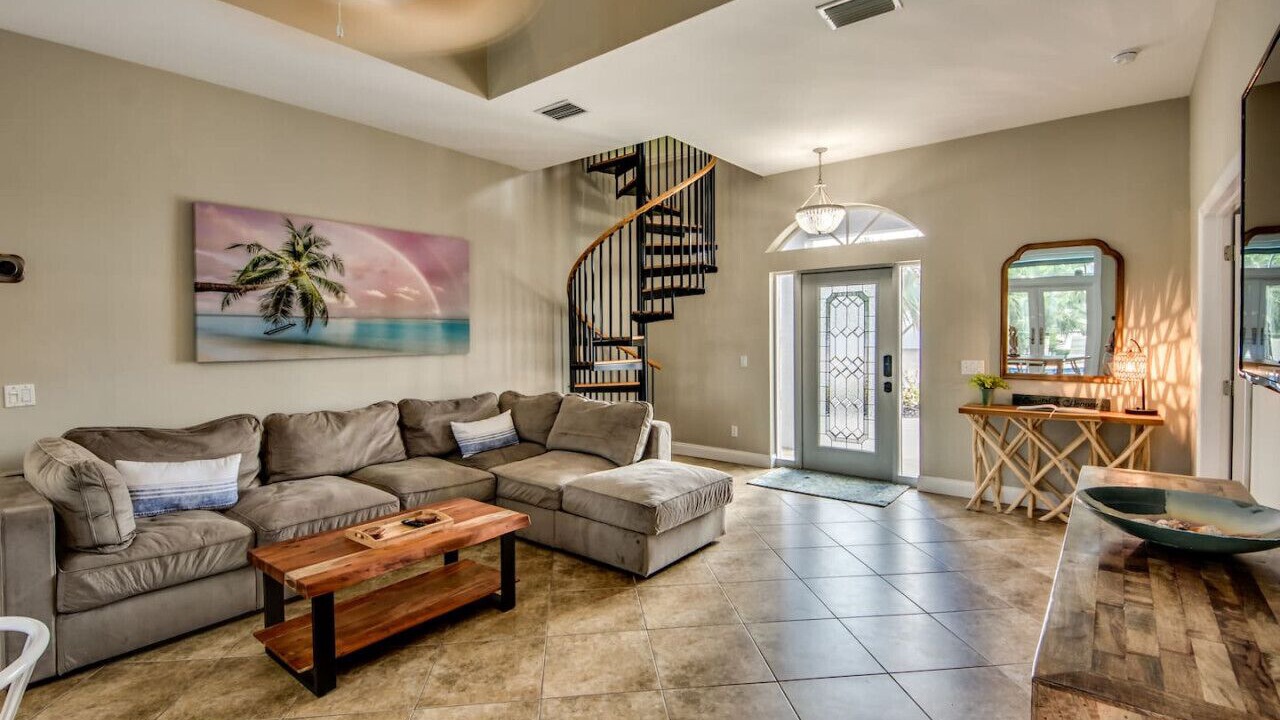 Photo of Livingroom in Caloosahatchee
