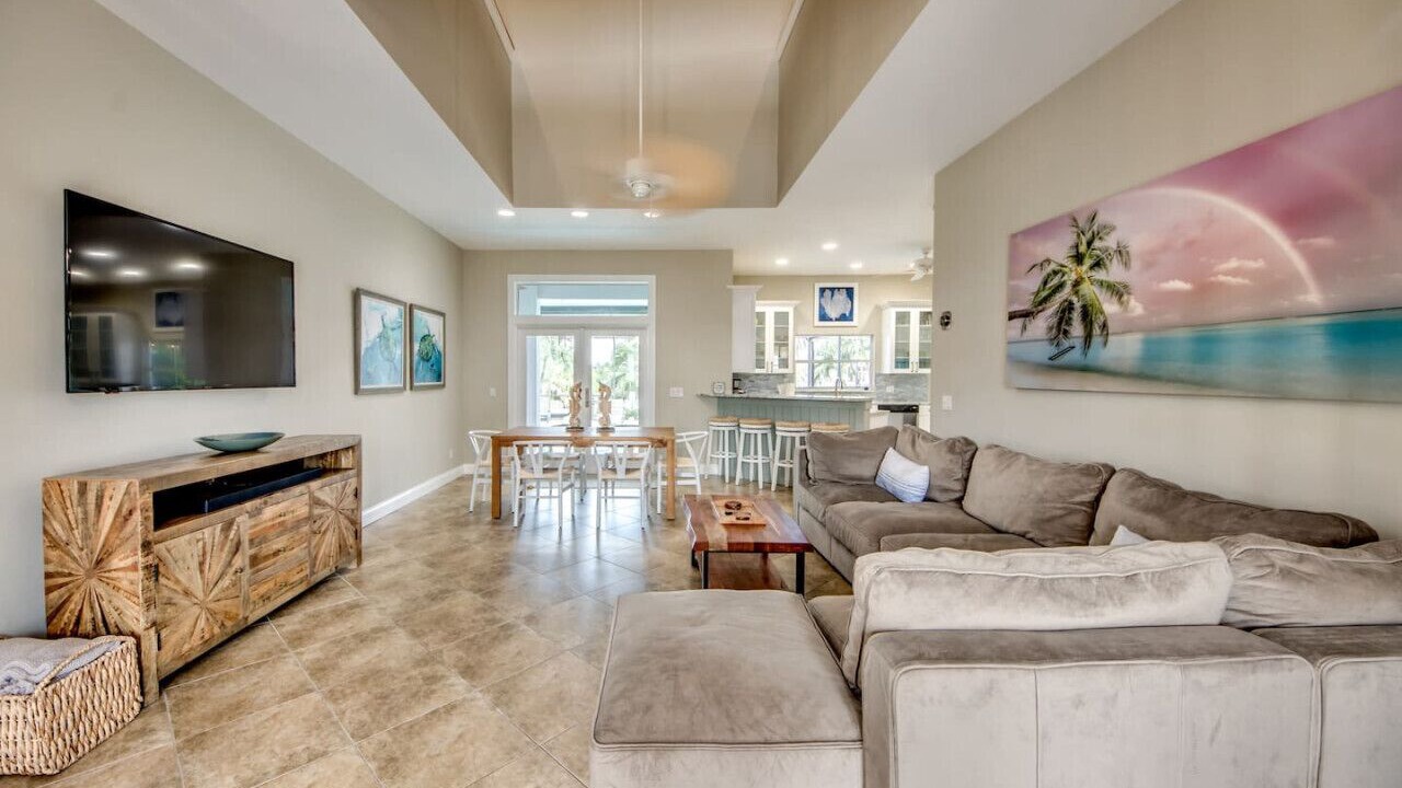 Photo of Livingroom in Caloosahatchee