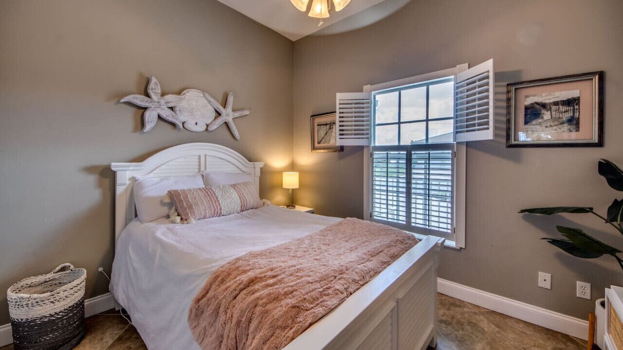 Photo of Bedroom in Caloosahatchee
