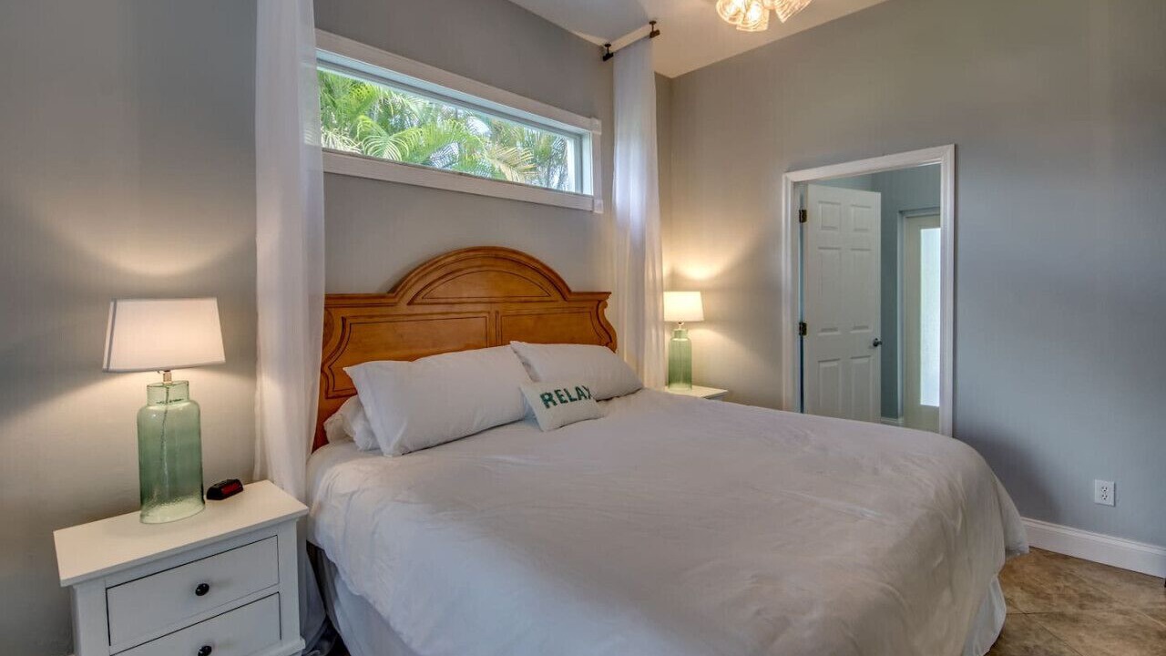 Photo of Bedroom in Caloosahatchee