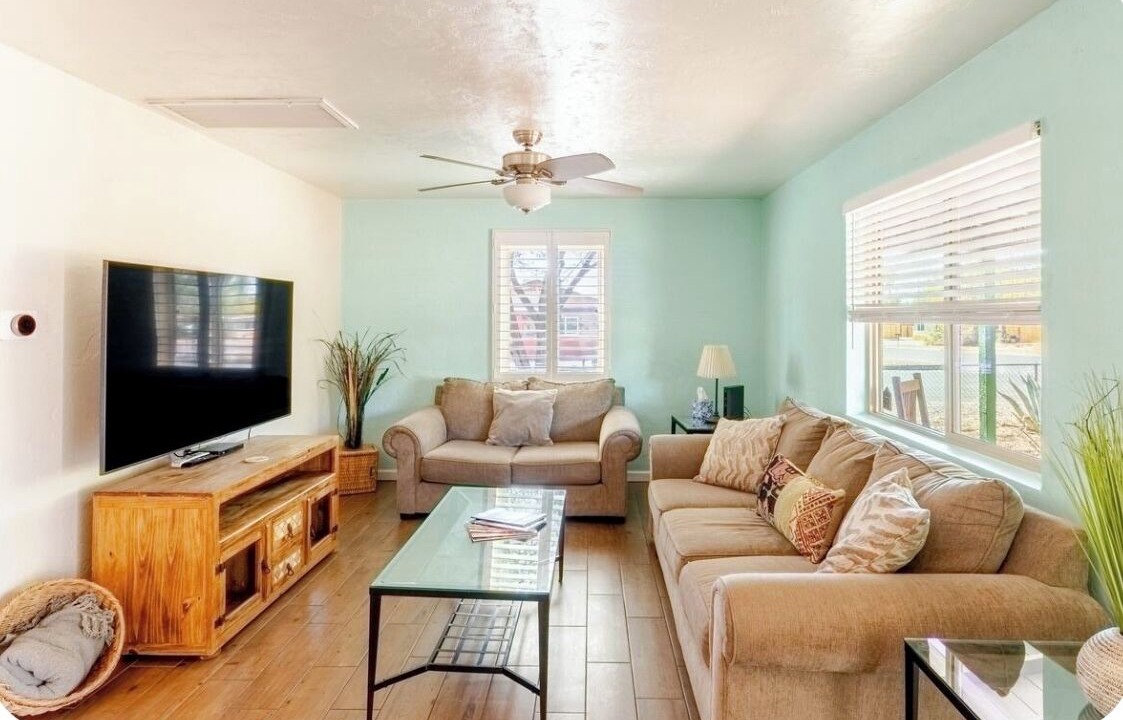 Photo of Livingroom in Peter Howell