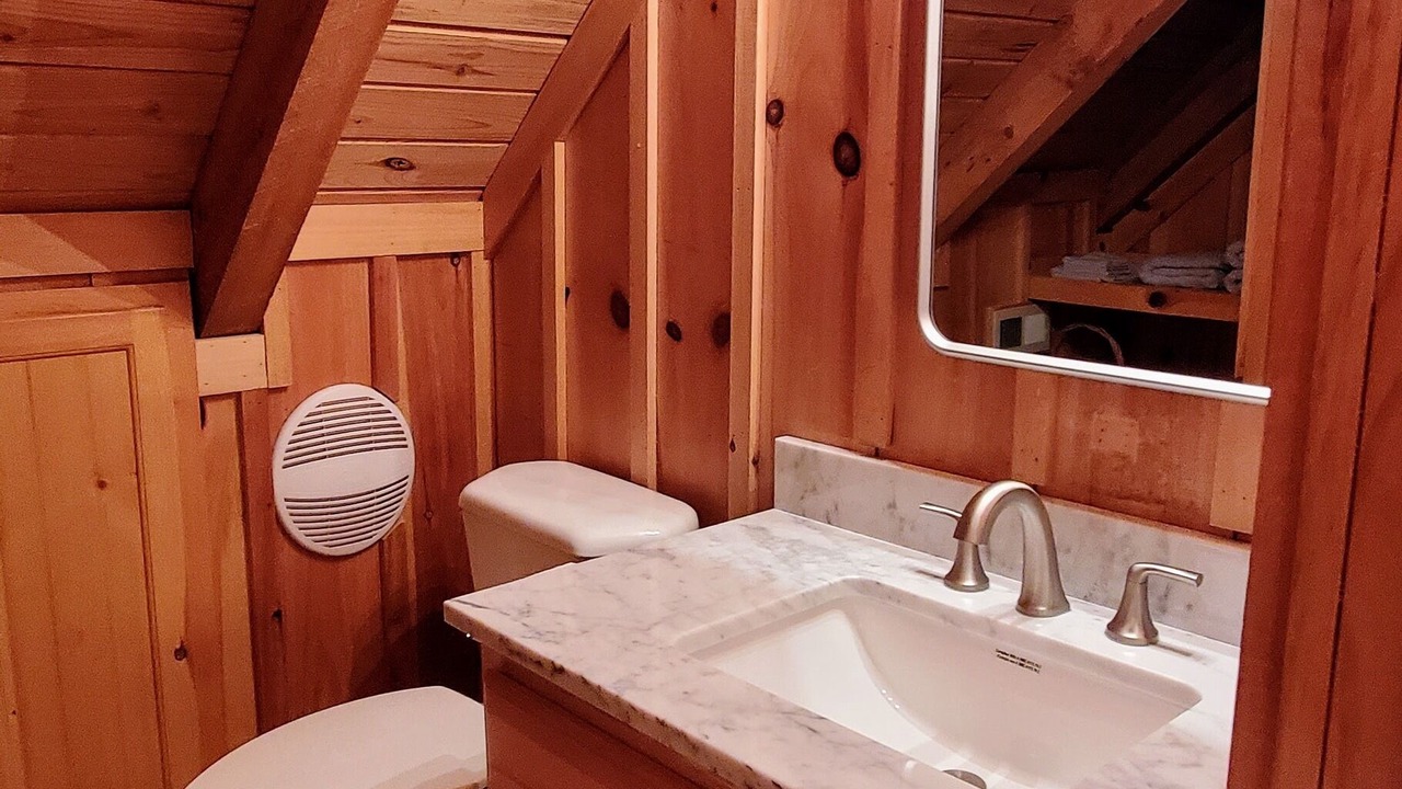 Photo of Bathroom in Six Mile