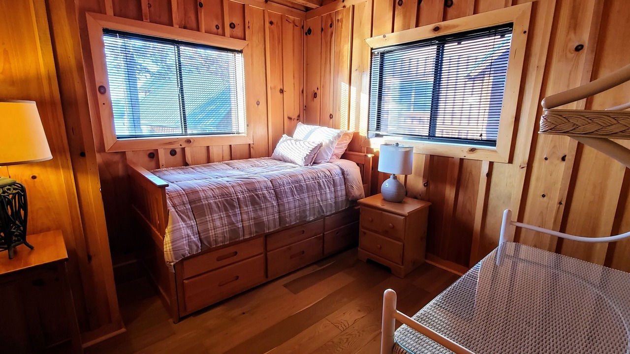 Photo of Bedroom in Six Mile