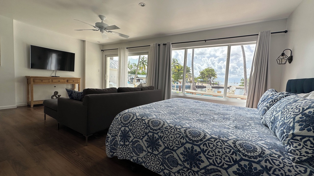 Photo of Bedroom in Islamorada