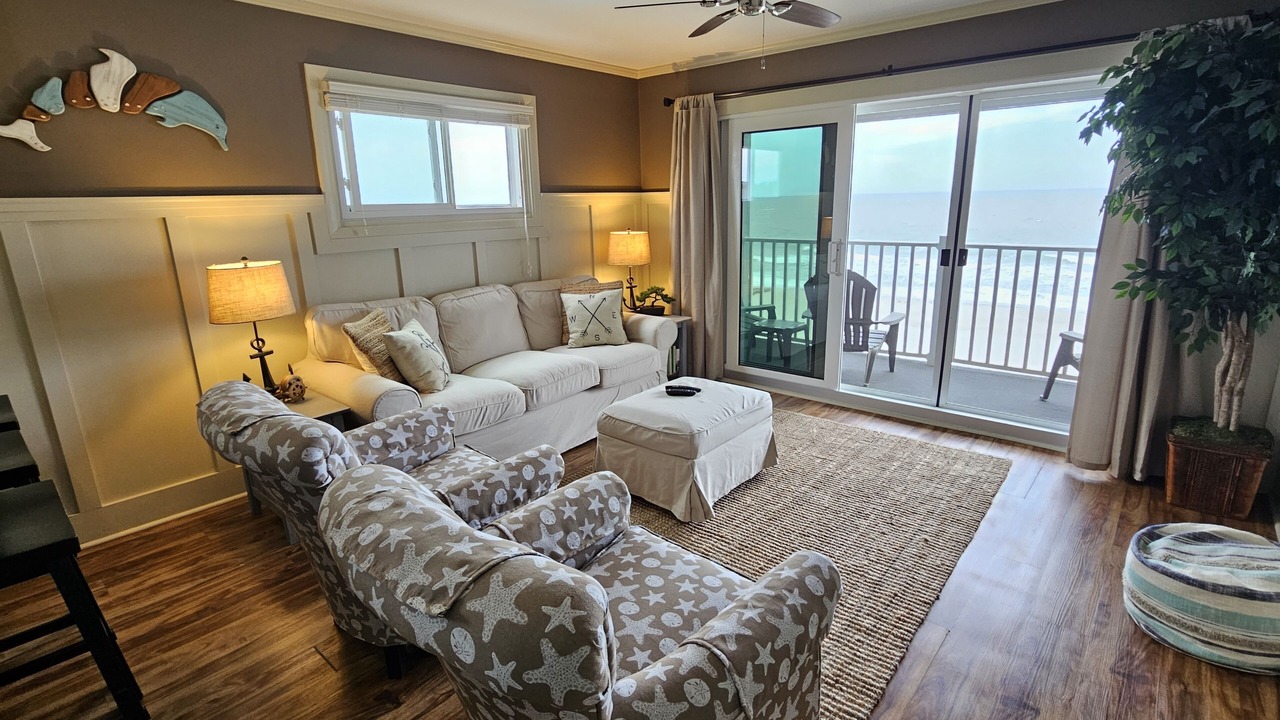 Photo of Livingroom in Surfside Beach
