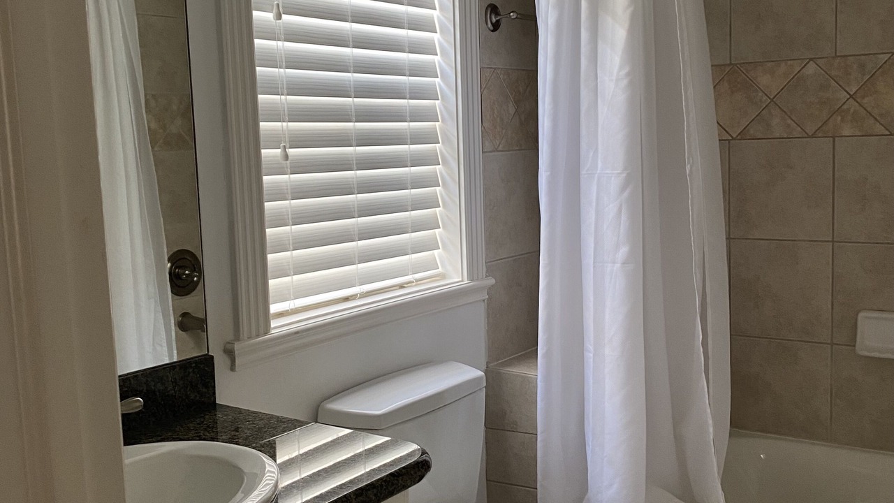 Photo of Bathroom in South Central Houston
