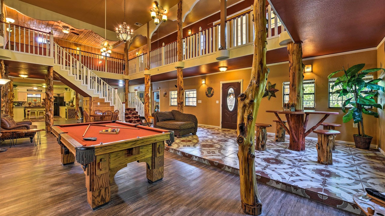Photo of Livingroom in Conroe