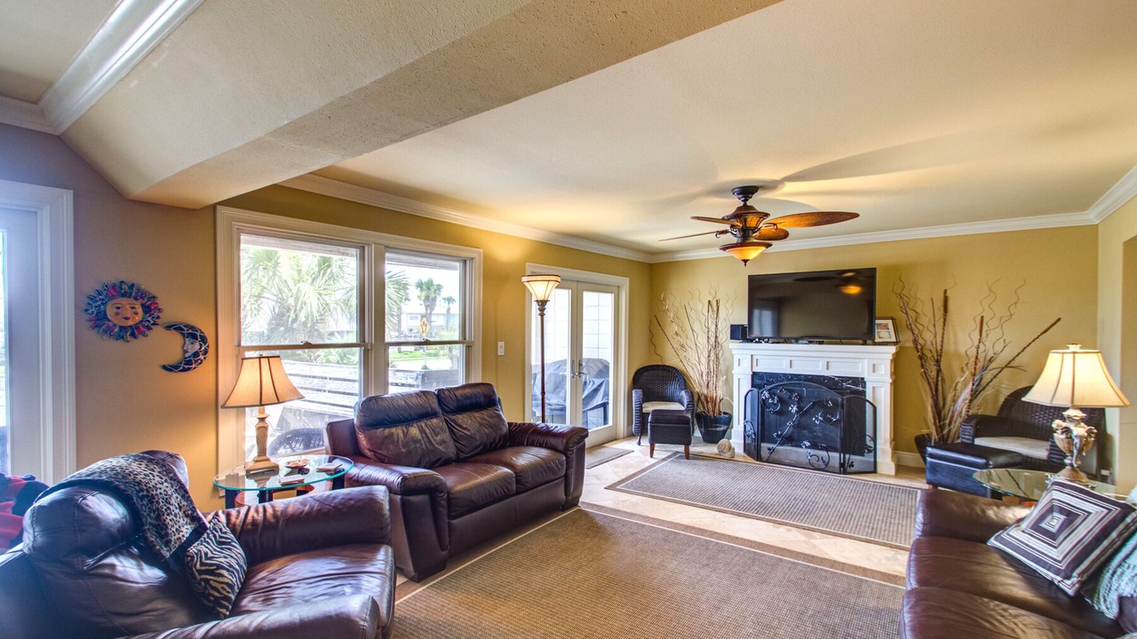 Photo of Livingroom in Pensacola Beach
