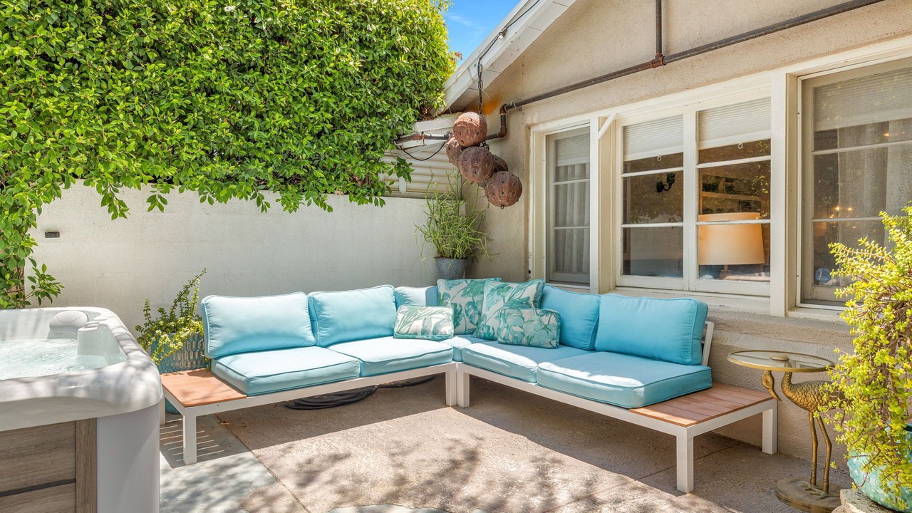 Photo of Patio Balcony in Tahquitz River Estates