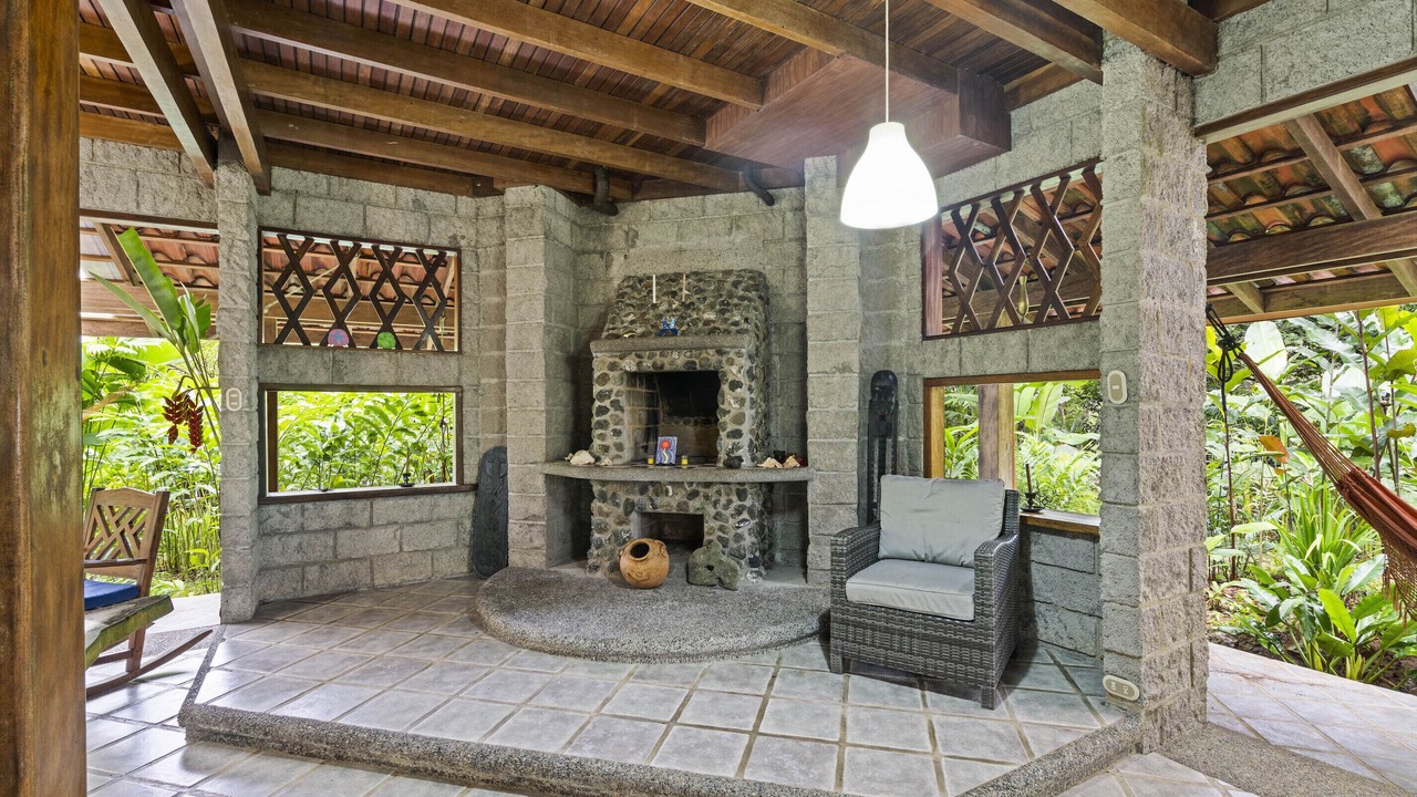 Photo of Patio Balcony in Drake Bay