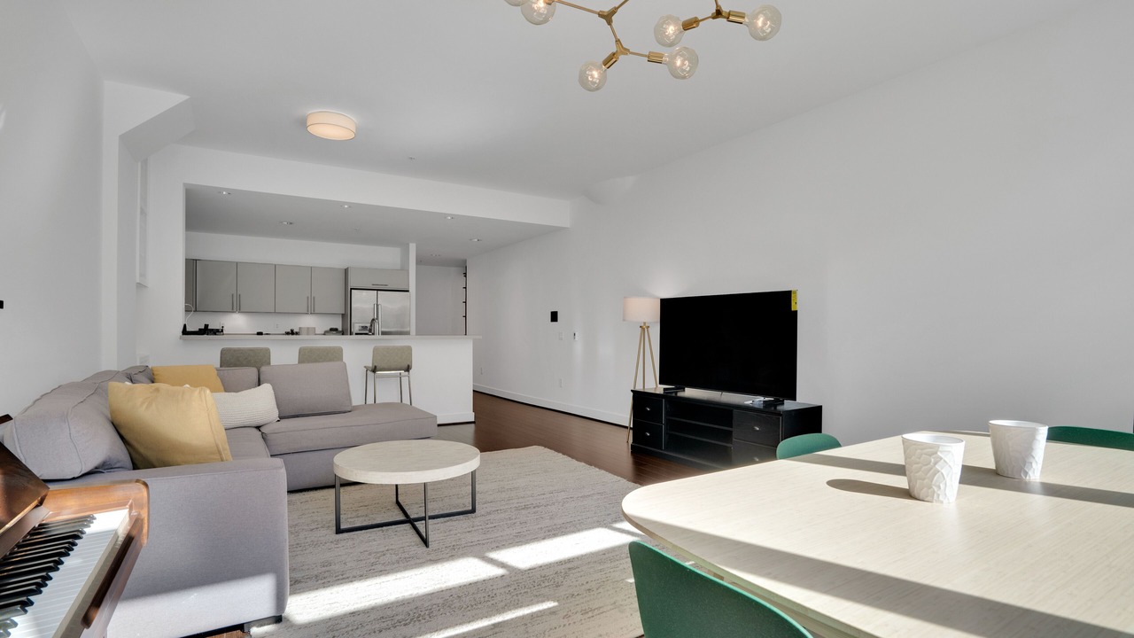Photo of Livingroom in Hayes Valley