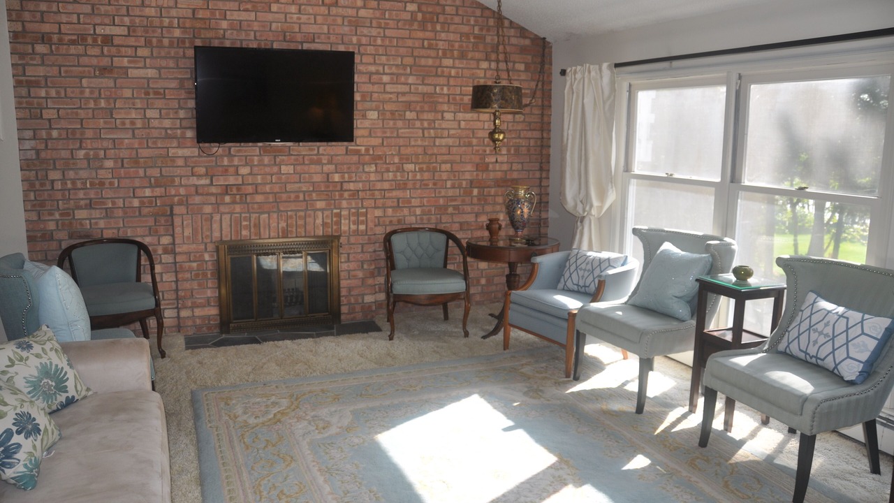 Photo of Livingroom in Clam River