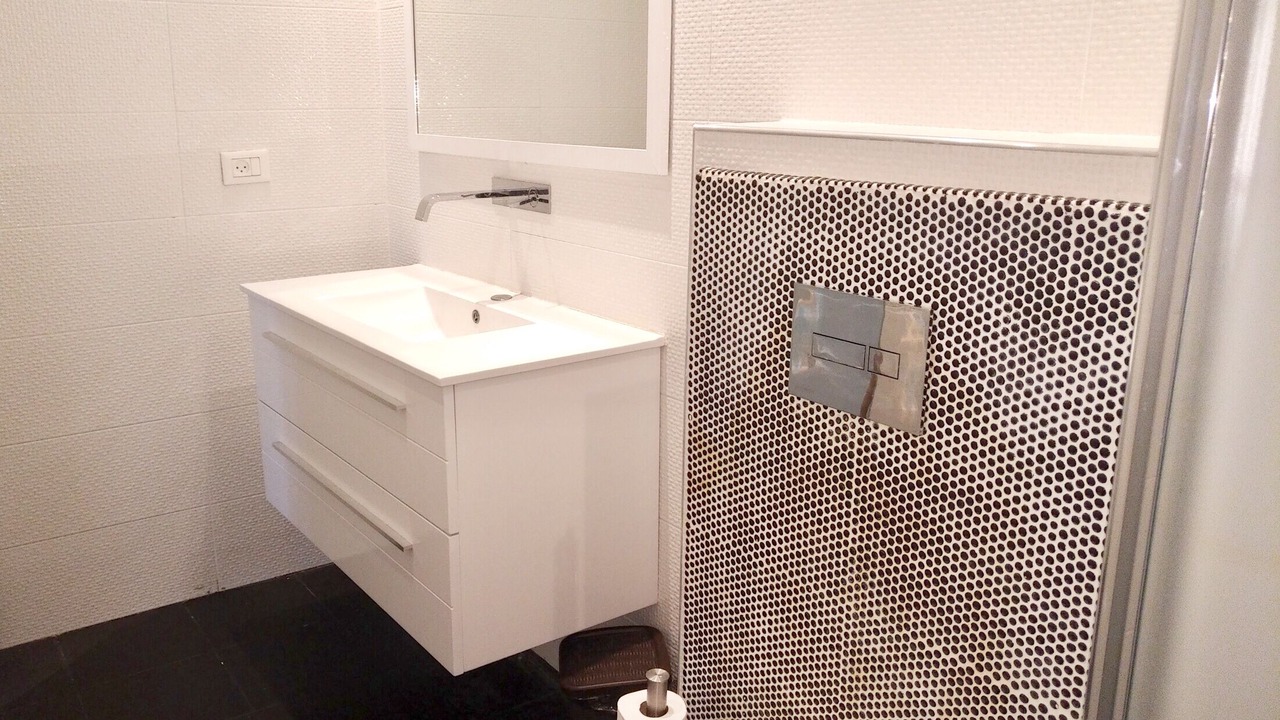 Photo of Bathroom in Jerusalem City Centre