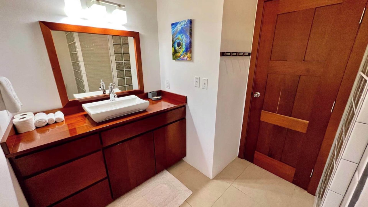 Photo of Bathroom in Caye Caulker