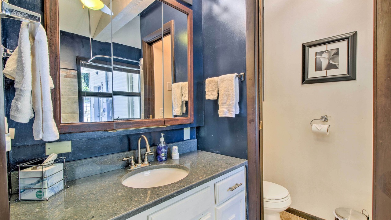 Photo of Bathroom in Sunrise Beach