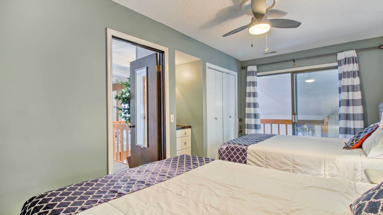 Photo of Bedroom in Sunrise Beach