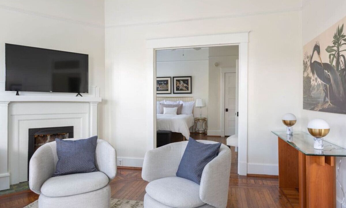 Photo of Livingroom in Cannonborough Elliotborough
