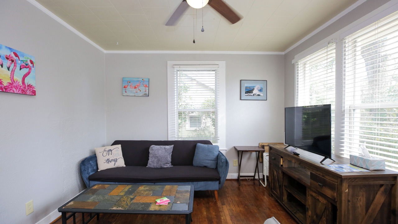 Photo of Livingroom in East Pensacola Heights