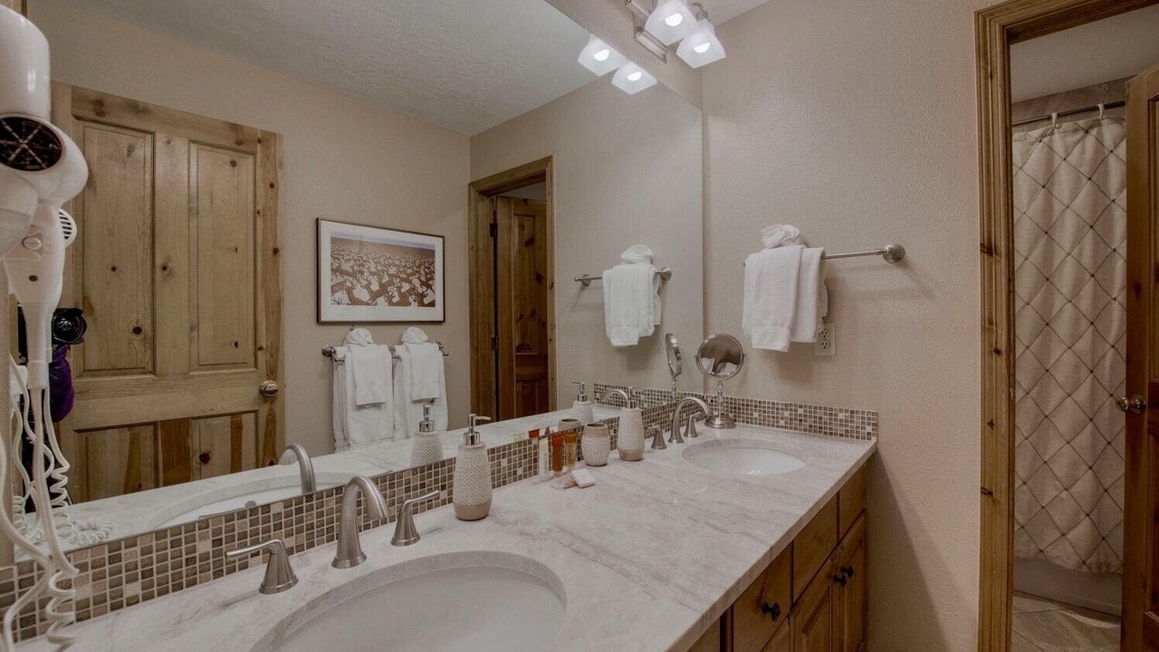 Photo of Bedroom in Keystone