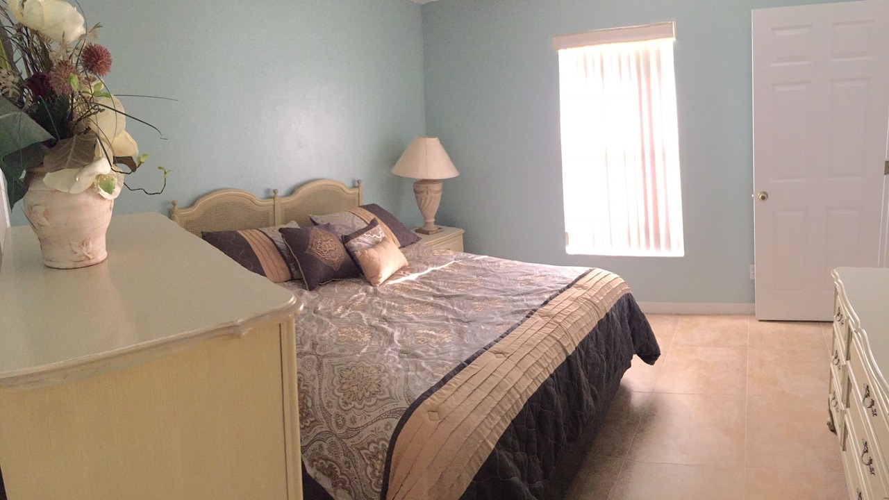 Photo of Bedroom in Pelican