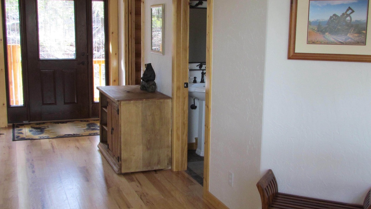 Photo of Bedroom in Twin Lakes