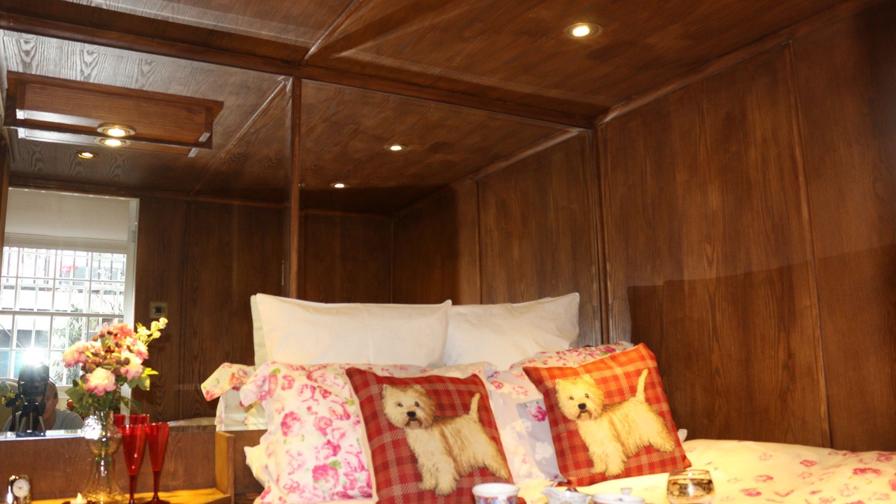 Photo of Bedroom in Brompton & Hans Town