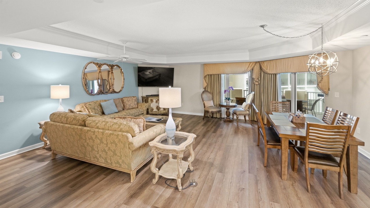 Photo of Livingroom in Arcadian Shores