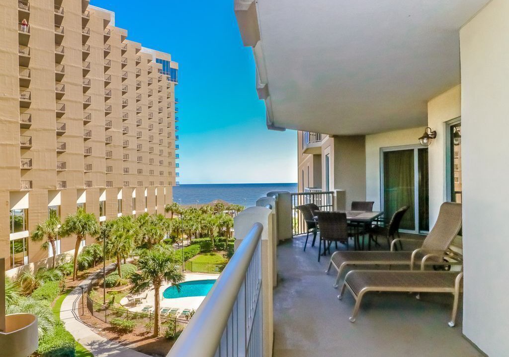 Photo of Patio Balcony in Arcadian Shores