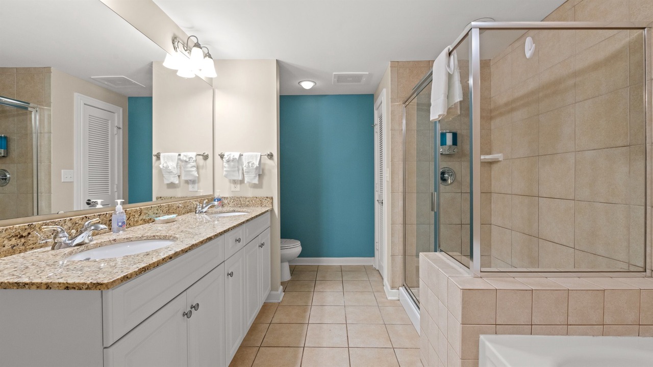 Photo of Bathroom in Arcadian Shores