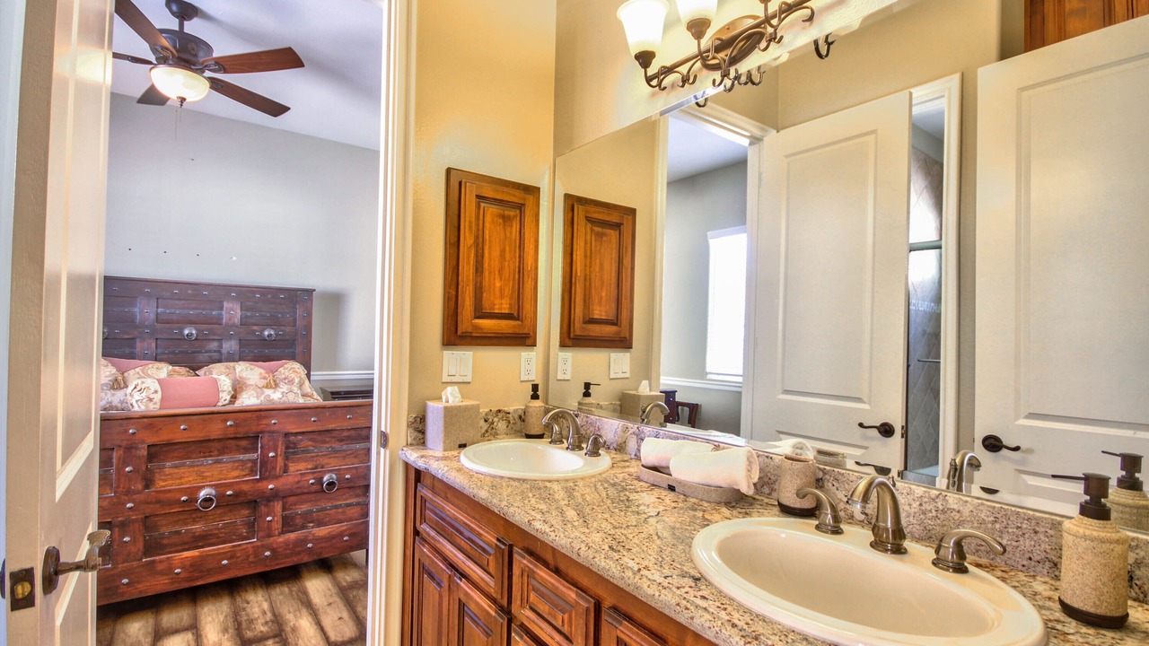 Photo of Bathroom in Murrieta