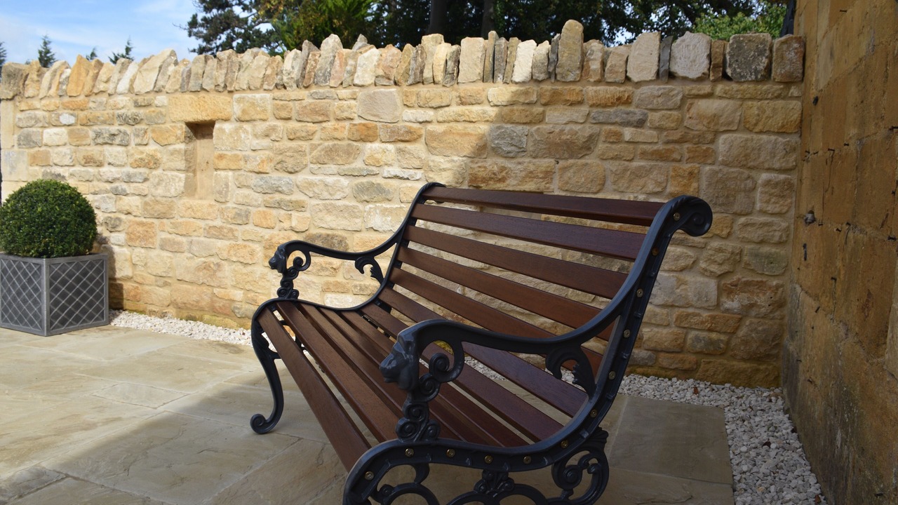 Photo of Patio Balcony in Broadway