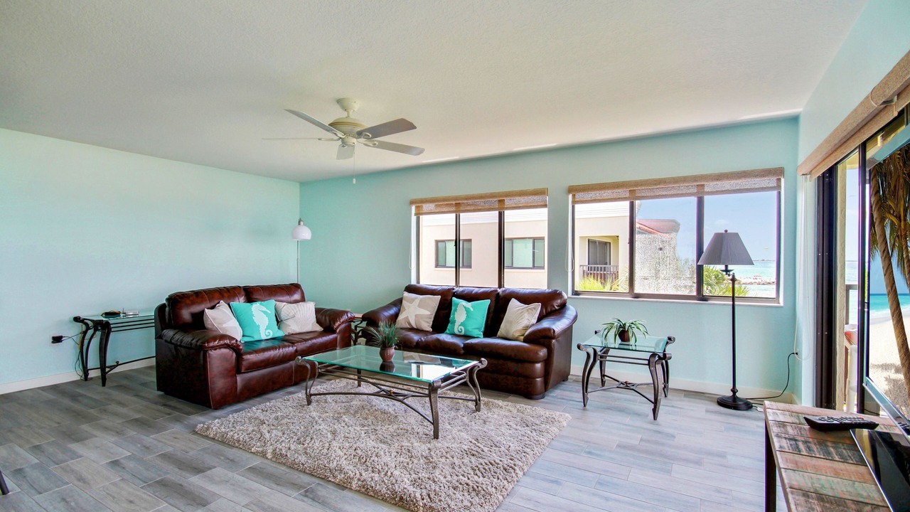 Photo of Livingroom in Sunset Beach