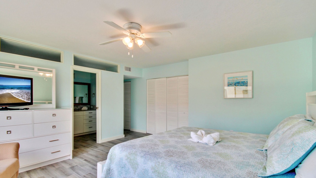 Photo of Bedroom in Sunset Beach