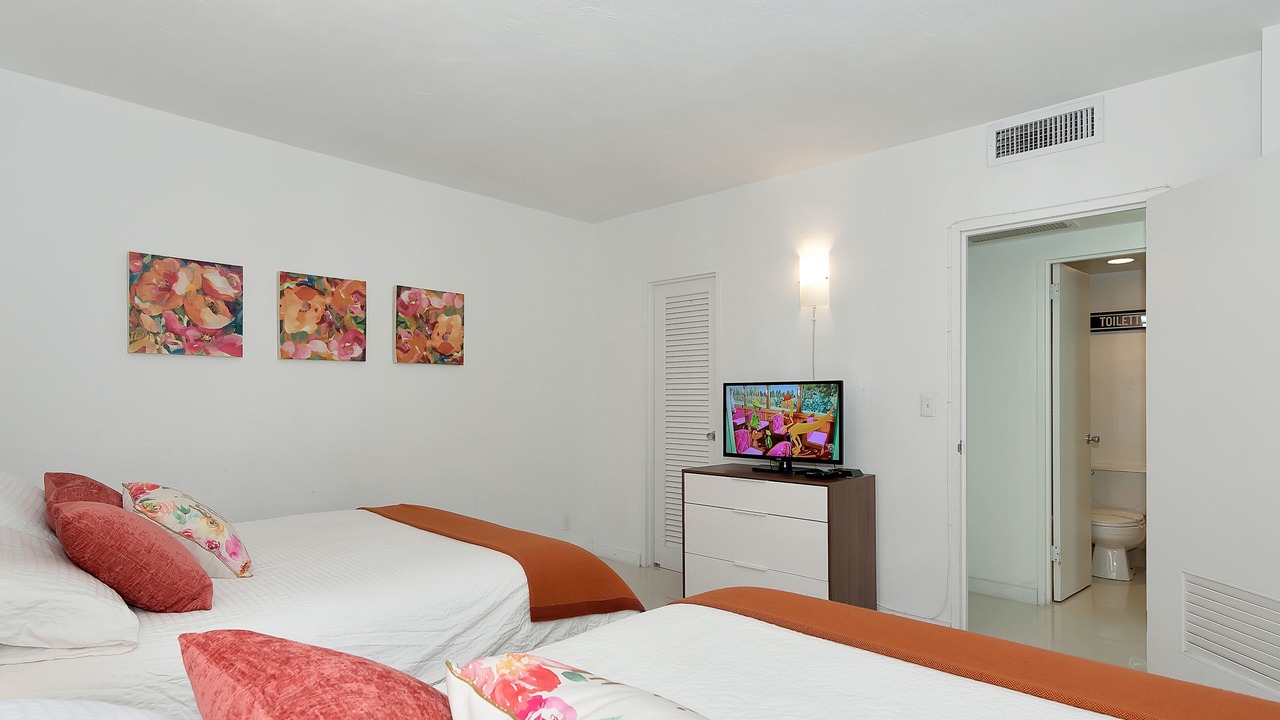 Photo of Bedroom in Hollywood South Central Beach