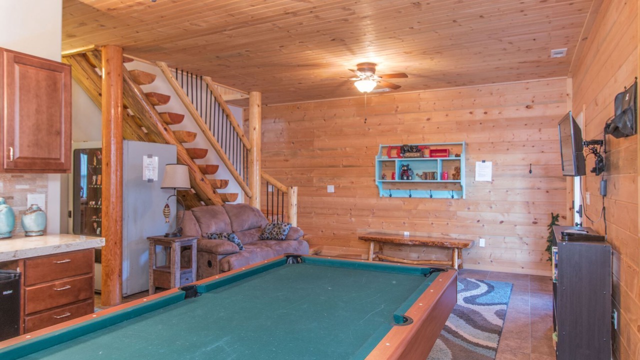 Photo of Bedroom in Mammoth Creek