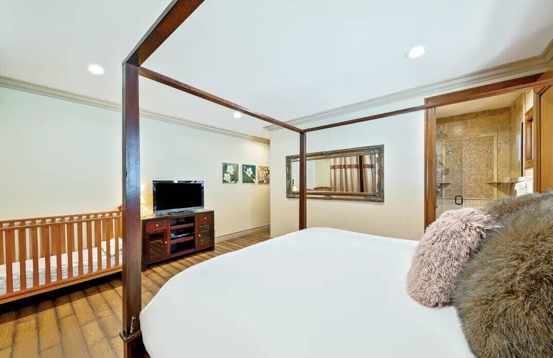 Photo of Bedroom in Mission Hills