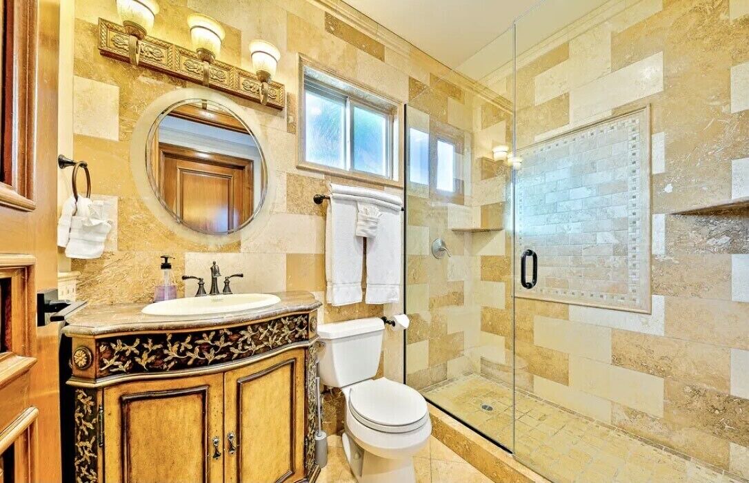 Photo of Bathroom in Mission Hills